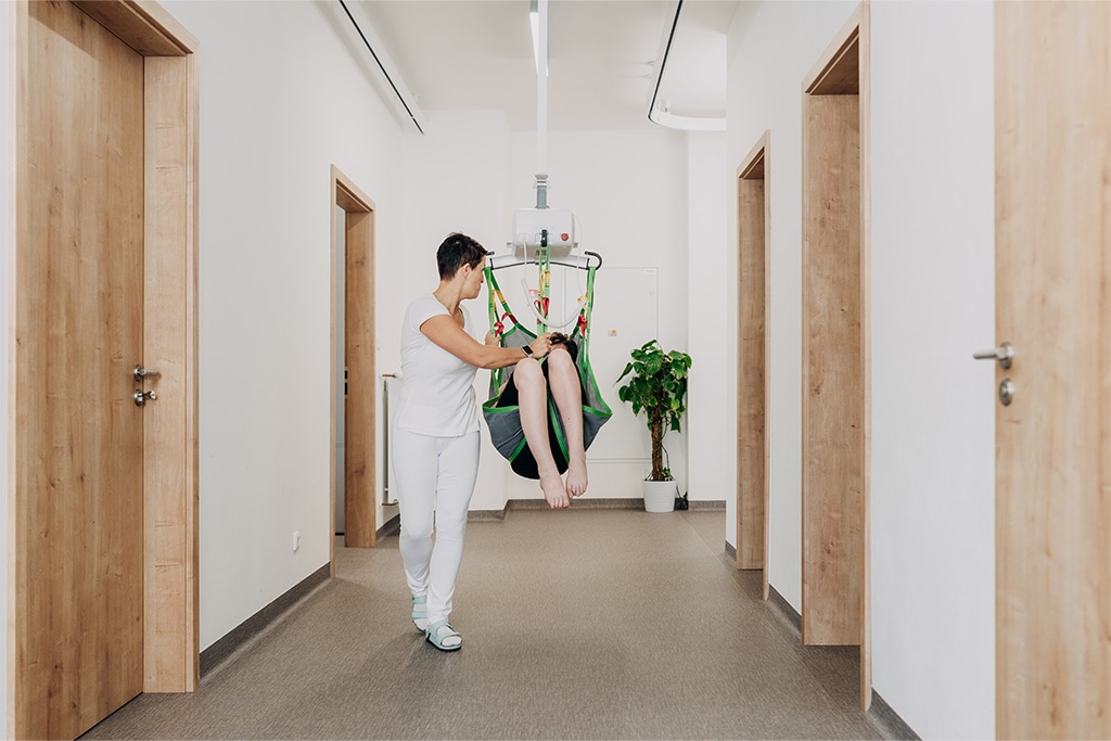 gallery_plafondtillift-human-care-roomer_032