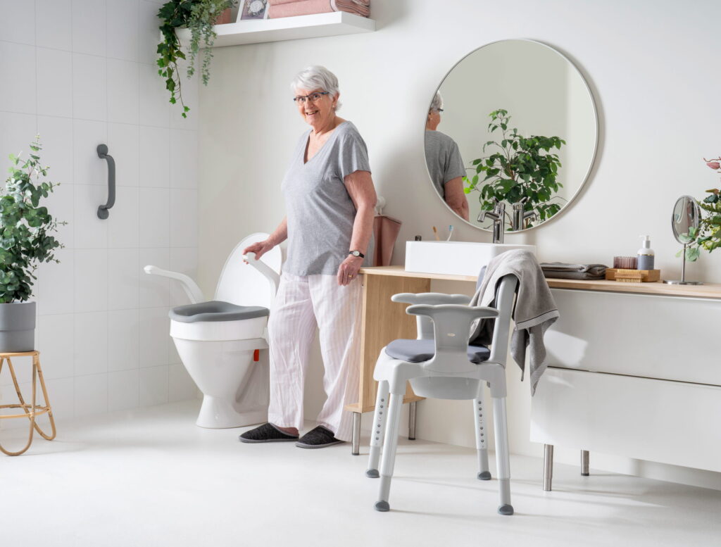 Etac Bathroom Safety Assistive Solution (6)